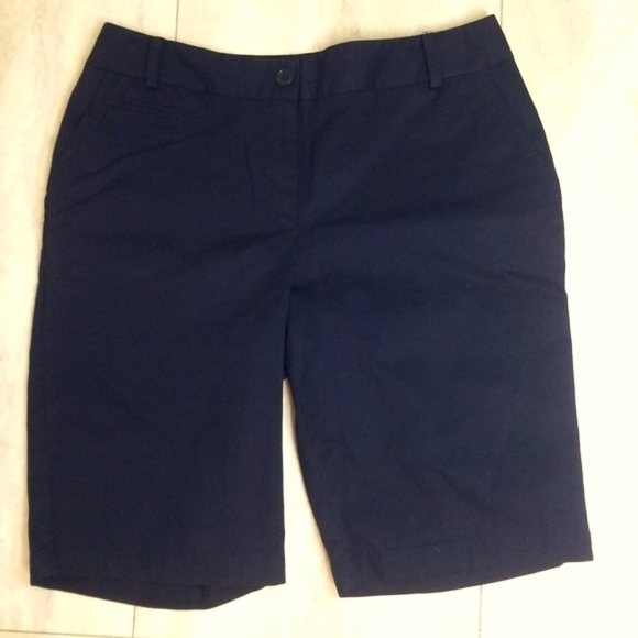 Talbots Pants - 𝅺TALBOTS Navy Blue Bermuda Shorts Sz: 4 Cotton/Spandex tailored